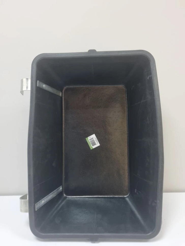 Кормушка / поилка резина подвесная усиленная с металлическим креплением, каучук 7 мм, 30 л., 45.5 см х 26.3 см, h 21.5 см, Китай