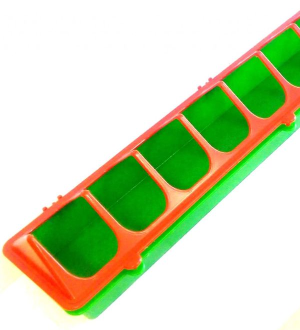 Мирагро: Кормушка лотковая прямоугольная для птицы 12 ячеек, 50 см