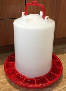 Мирагро: Поилка вакуумная 5 литров с сеткой и ручкой