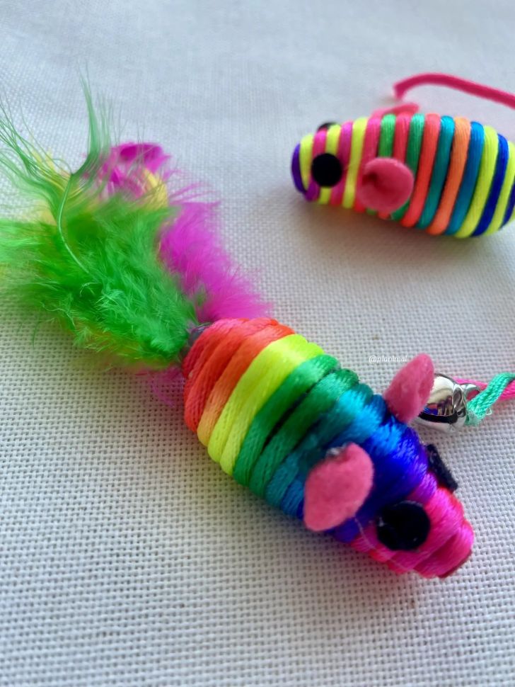 Triol: Набор игрушек для кошек "Активная игра 1", 3 радужные мыши 5 см, 22141030