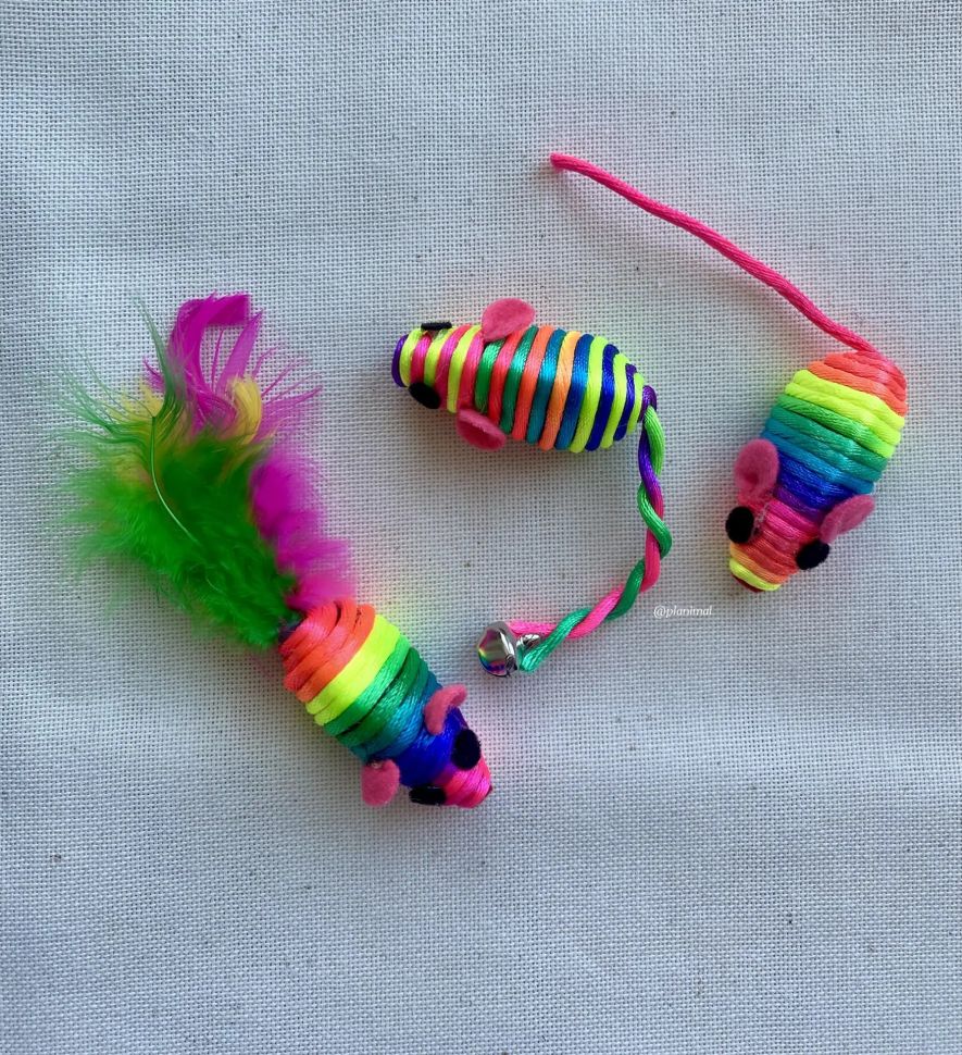 Triol: Набор игрушек для кошек "Активная игра 1", 3 радужные мыши 5 см, 22141030