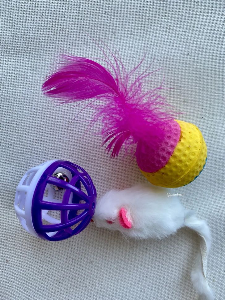 Triol: Набор игрушек для кошек "Активная игра 5", мяч d= 4 см, мышь 4,5 см, шар d=3,5 см, 22181034