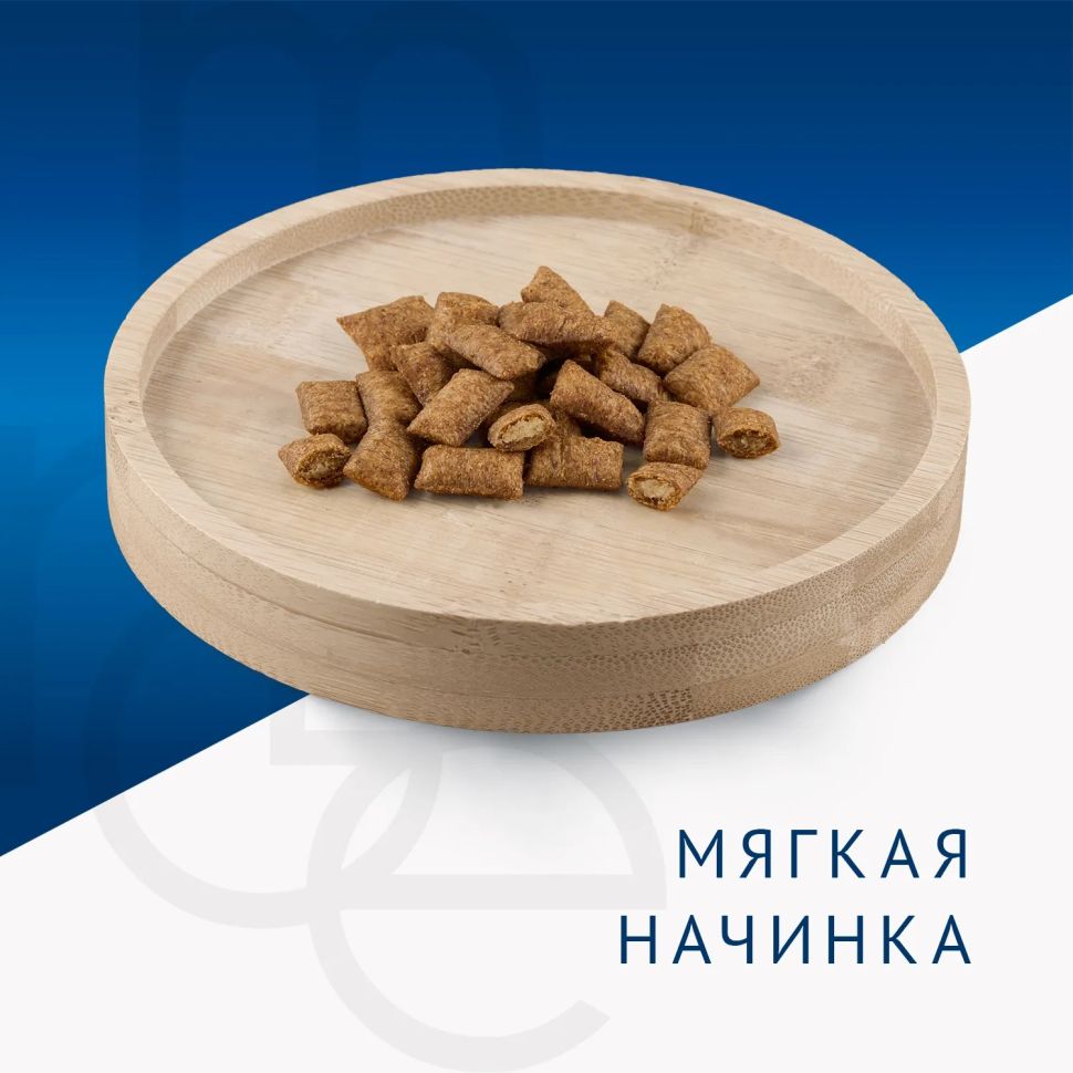 Лакомство Monge Gift Hairball для кошек "Хрустящие подушечки с начинкой" с лососем и кошачьей мятой 60 г