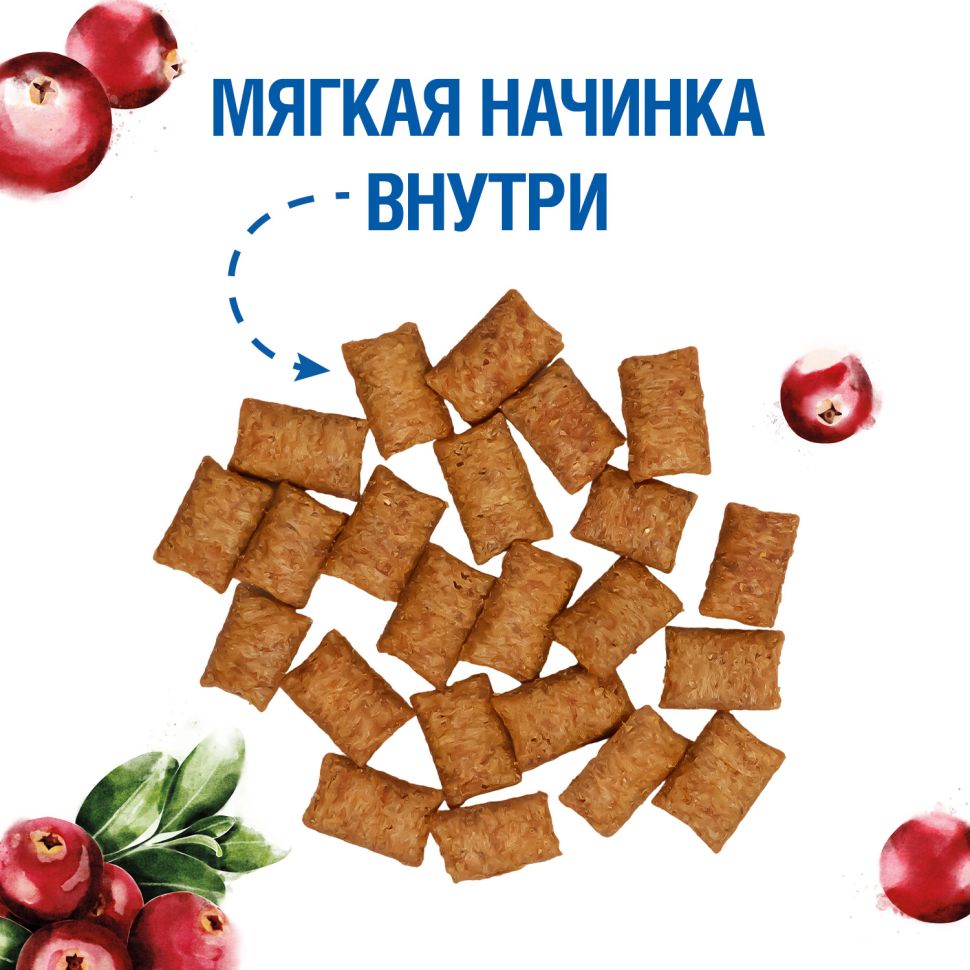 Лакомство Monge Gift Sterilised для стерилизованных кошек "Хрустящие подушечки с начинкой" с уткой и клюквой 60 гр.