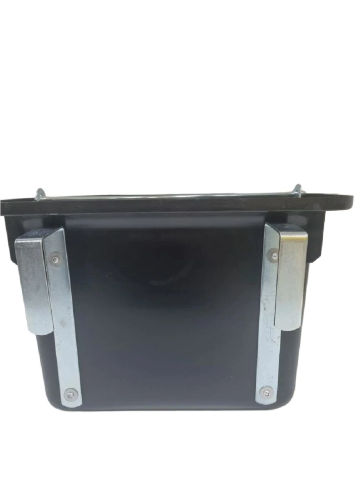 Kerbl: Кормушка поилка подвесная для лошадей, с креплением и ручкой, пластик,  15-16 л, h=19 см, 33*25 см, арт. 329581