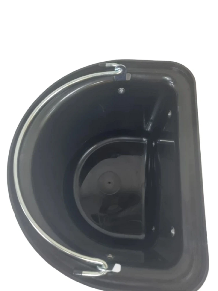 Kerbl: Кормушка поилка подвесная для лошадей, с креплением и ручкой, пластик,  15-16 л, h=19 см, 33*25 см, арт. 329581