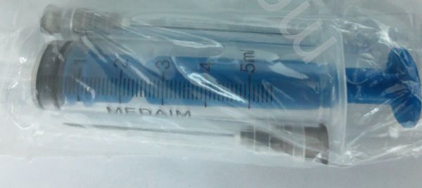 Шприц одноразовый трехкомп. 10 мл с двумя иглами КОМЕТА