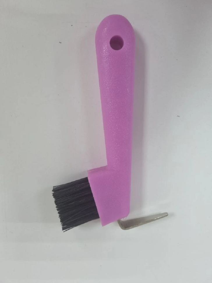 Крючок для копыт со щеткой, изогнутый